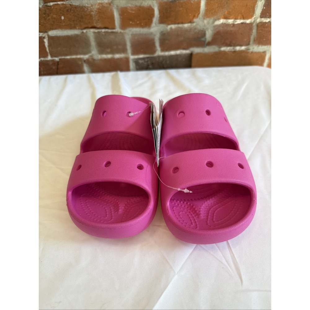 New Crocs Classic Sandal V2 Hot Pink Size 8 Mens, 10 W‎ Slides Comfort Sandals
